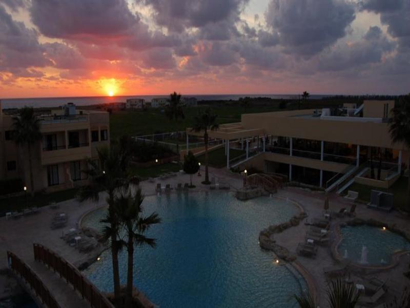 Panareti Coral Bay Resort Exterior photo