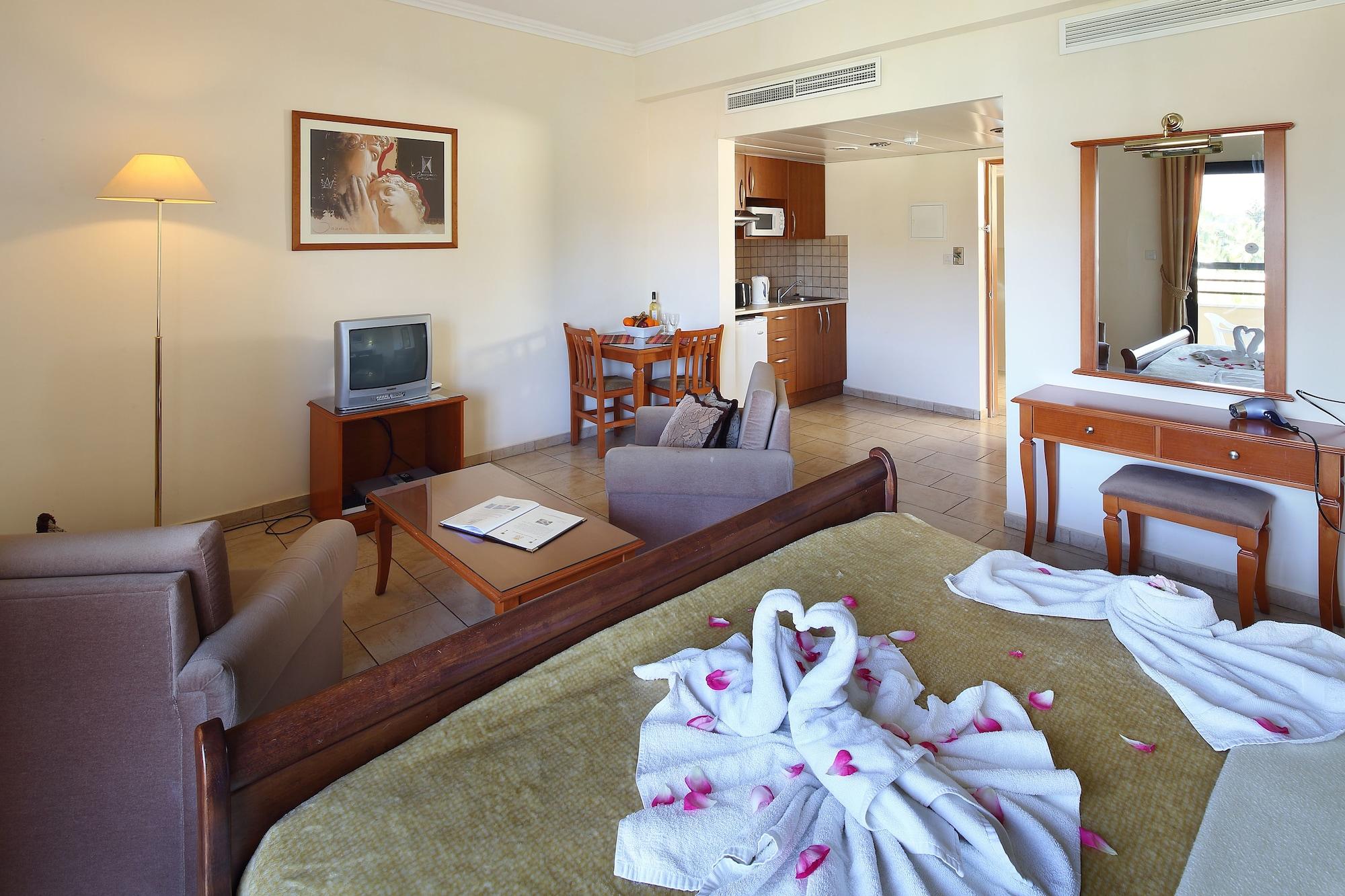 Panareti Coral Bay Resort Exterior photo