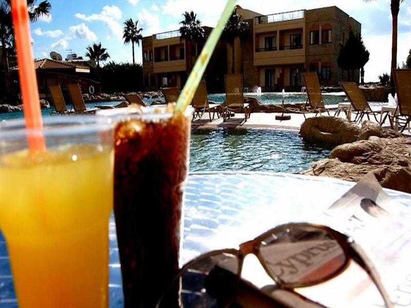 Panareti Coral Bay Resort Exterior photo