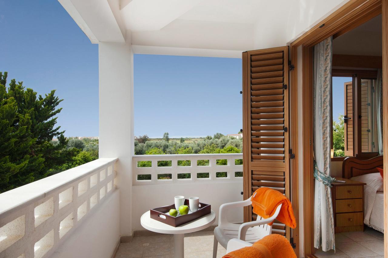 Panareti Coral Bay Resort Exterior photo
