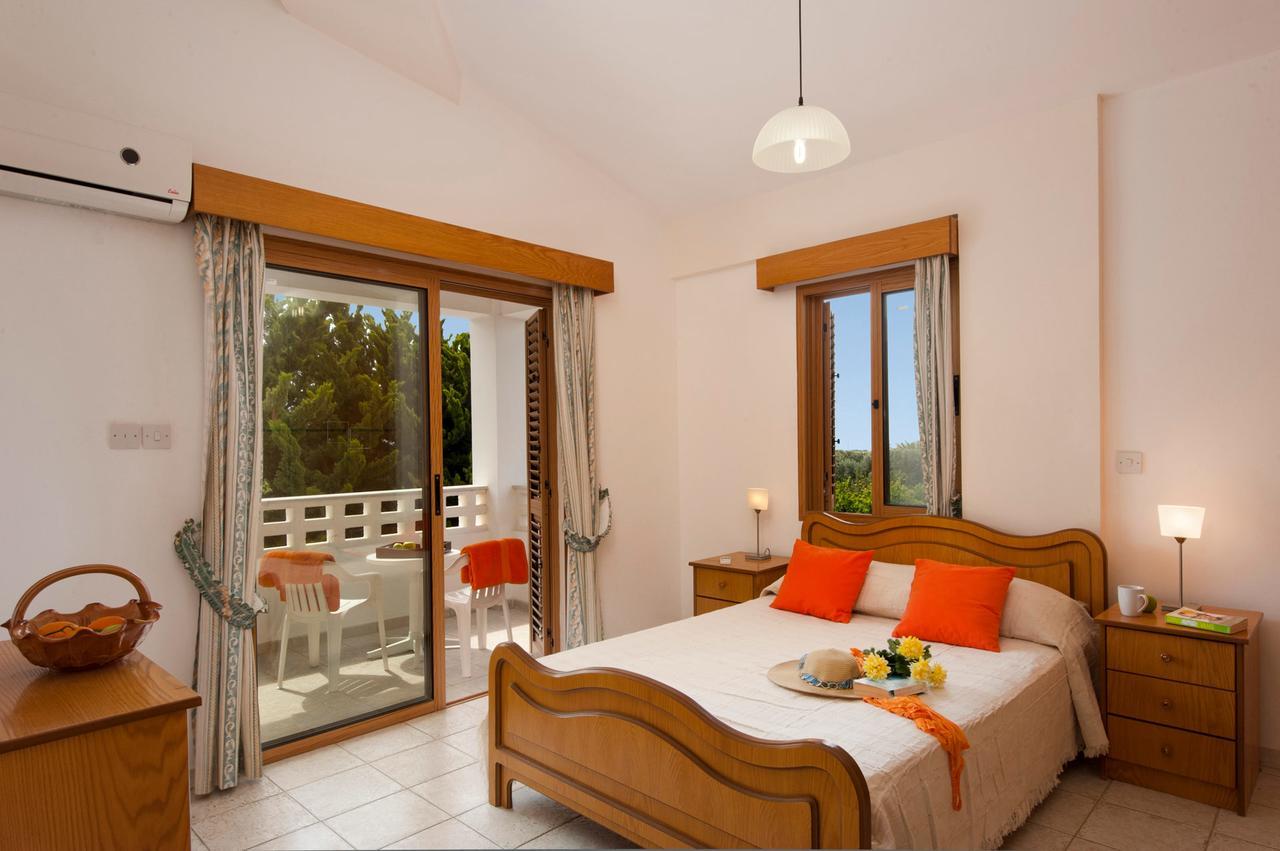 Panareti Coral Bay Resort Exterior photo