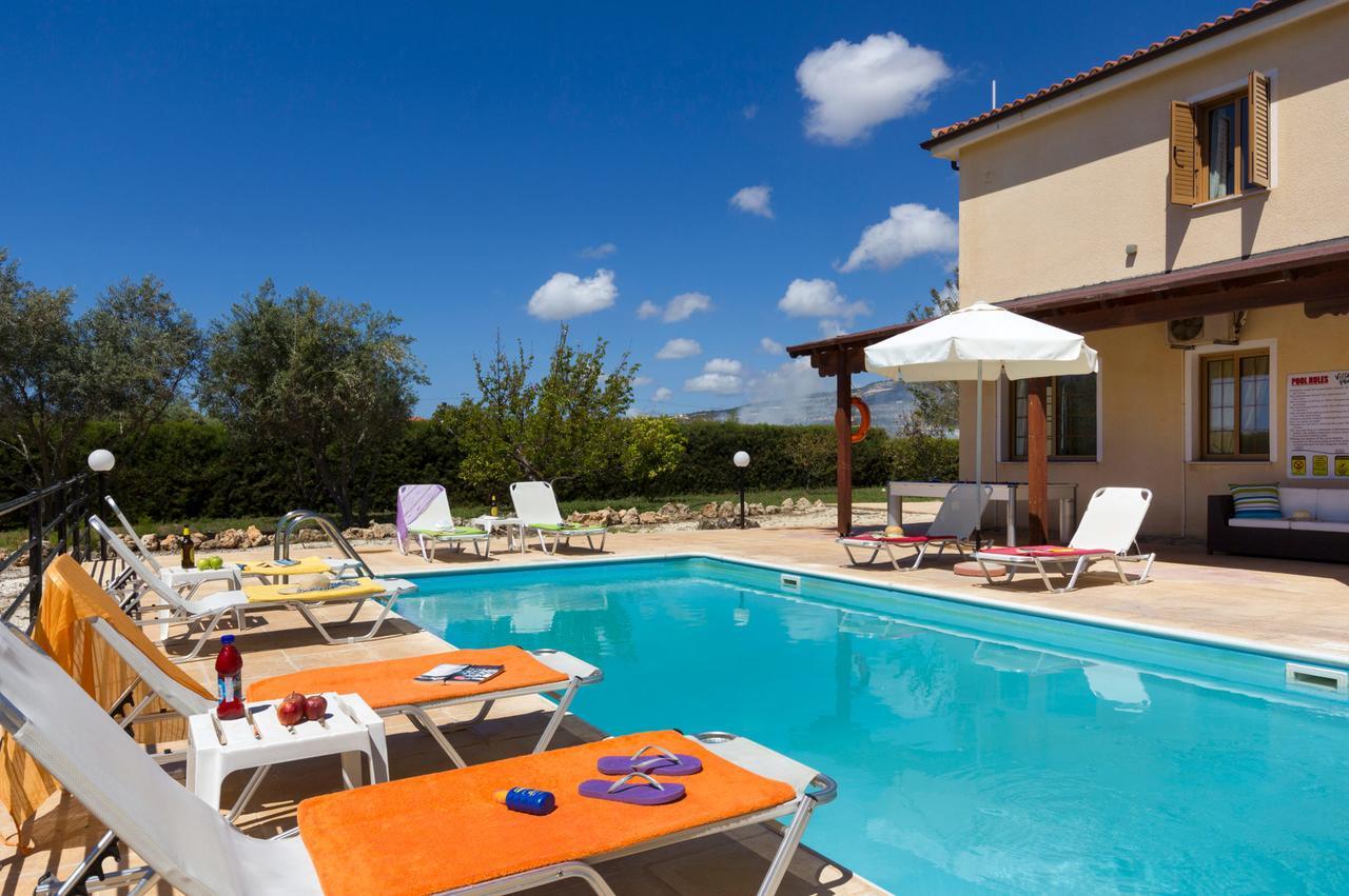 Panareti Coral Bay Resort Exterior photo